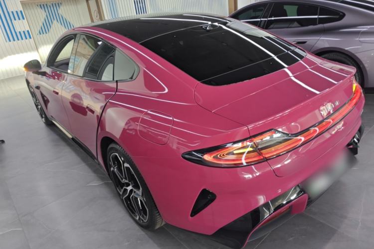 Used Xiaomi Auto SU7 2024 Rear-Drive Long-Range Intelligent Driving Version Exterior 3