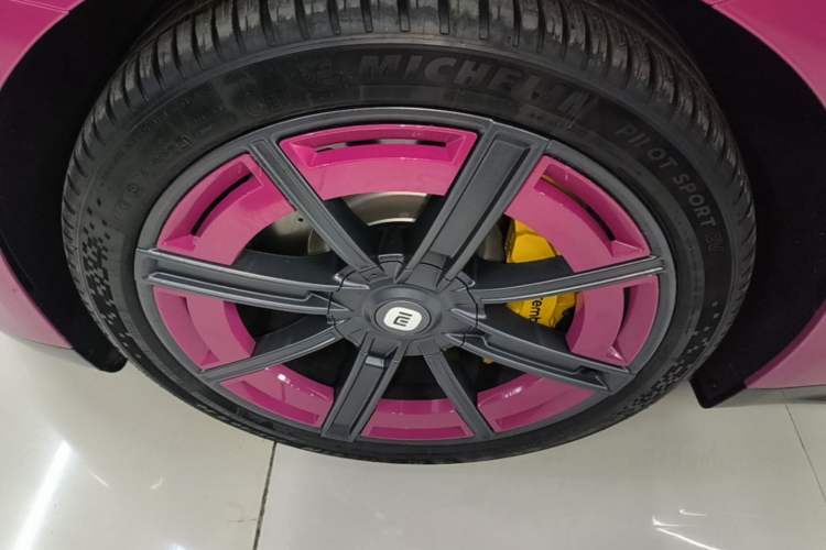 Used Xiaomi Auto SU7 2024 Four-Wheel Drive Ultra-Long Range Advanced Intelligent Driving Max Edition Exterior 4