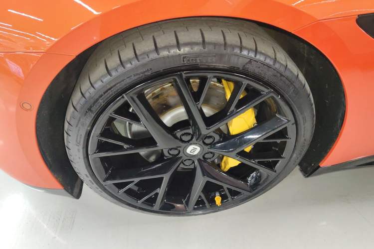 Used Xiaomi Auto SU7 2024 Four-Wheel Drive Ultra-Long Range Advanced Intelligent Driving Max Edition Exterior 4