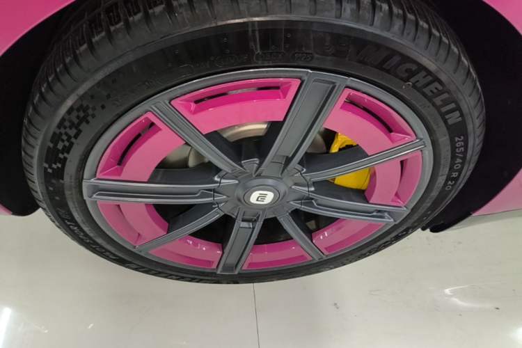 Used Xiaomi Auto SU7 2024 Four-Wheel Drive Ultra-Long Range Advanced Intelligent Driving Max Edition Exterior 5