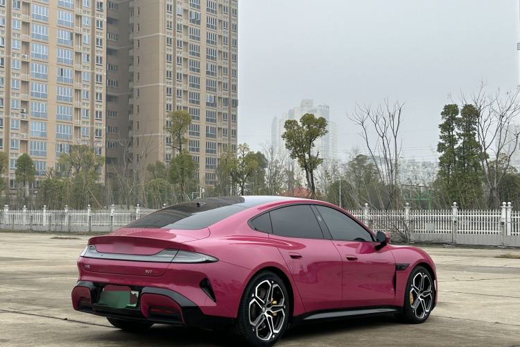 Used Xiaomi Auto SU7 2024 Four-Wheel Drive Ultra-Long Range Advanced Intelligent Driving Max Edition Exterior 5