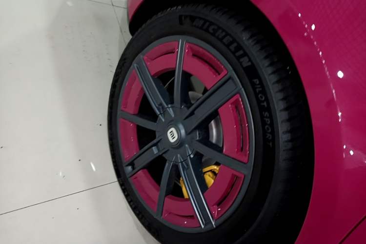 Used Xiaomi Auto SU7 2024 Four-Wheel Drive Ultra-Long Range Advanced Intelligent Driving Max Edition Exterior 5