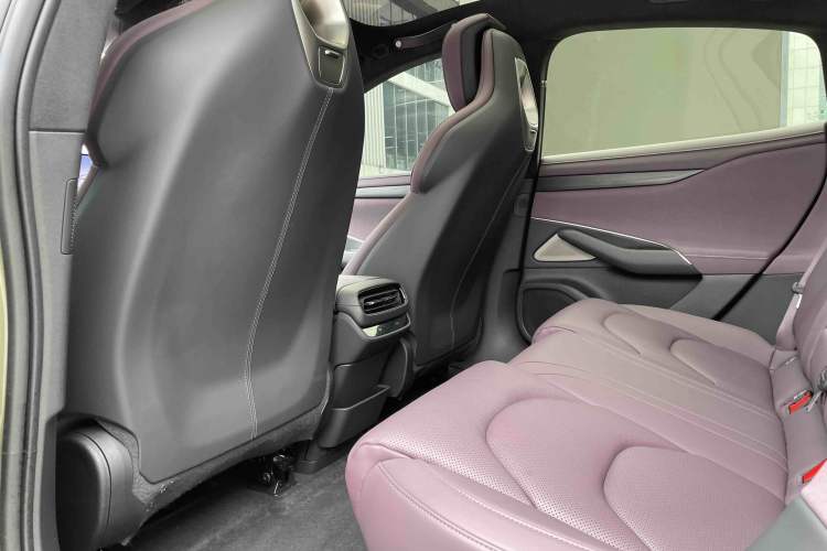 Used Xiaomi Auto SU7 2024 Four-Wheel Drive Ultra-Long Range Advanced Intelligent Driving Max Edition Exterior 8