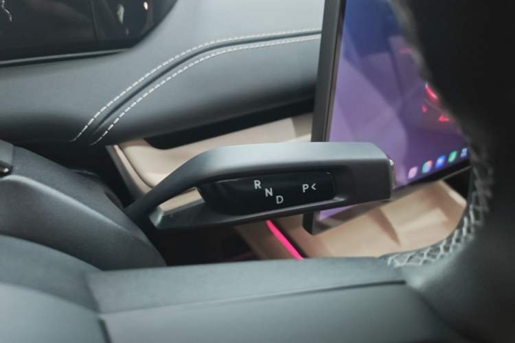 Used Xiaomi Auto SU7 2024 Rear-Drive Long-Range Intelligent Driving Version Gear Lever