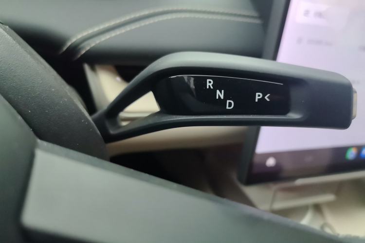 Used Xiaomi Auto SU7 2024 Rear-Drive Ultra-Long Range Advanced Pro-Level Intelligent Driving Version Gear Lever