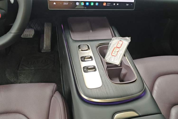 Used Xiaomi Auto SU7 2024 Rear-Drive Long-Range Intelligent Driving Version Gear Lever