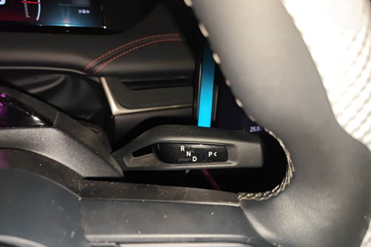Used Xiaomi Auto SU7 2024 Rear-Drive Ultra-Long Range Advanced Pro-Level Intelligent Driving Version Gear Lever