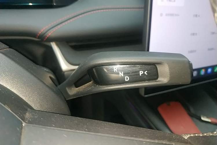 Used Xiaomi Auto SU7 2024 Rear-Drive Long-Range Intelligent Driving Version Gear Lever