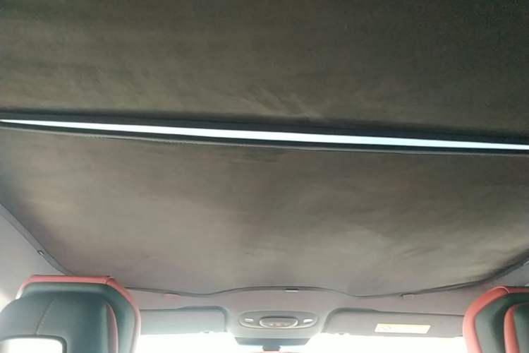 Used Xiaomi Auto SU7 2024 Rear-Drive Long-Range Intelligent Driving Version Headliner