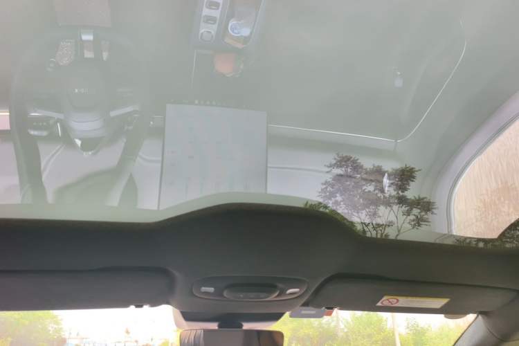 Used Xiaomi Auto SU7 2024 Rear-Drive Long-Range Intelligent Driving Version Headliner