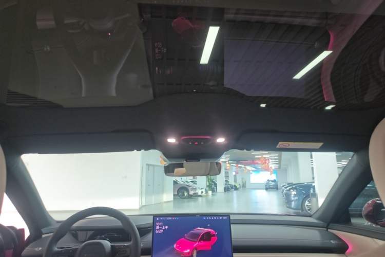 Used Xiaomi Auto SU7 2024 Rear-Drive Long-Range Intelligent Driving Version Headliner