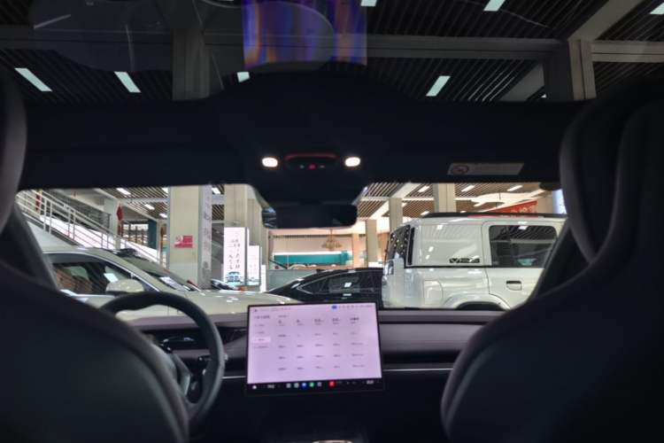 Used Xiaomi Auto SU7 2024 Rear-Drive Long-Range Intelligent Driving Version Headliner