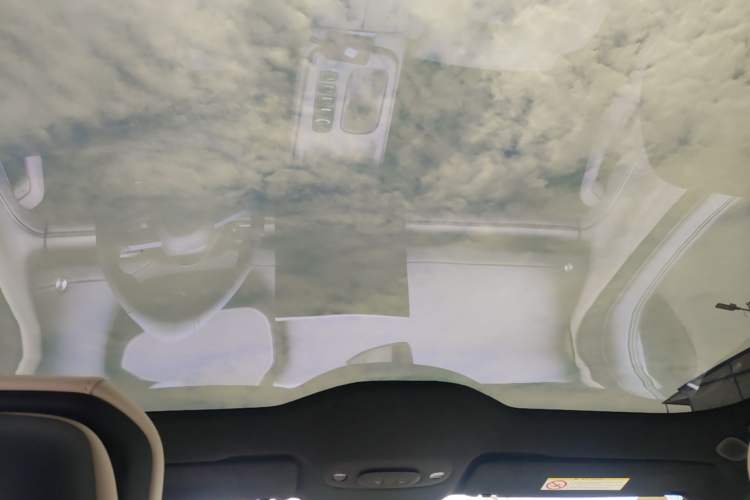Used Xiaomi Auto SU7 2024 Four-Wheel Drive Ultra-Long Range Advanced Intelligent Driving Max Edition Headliner