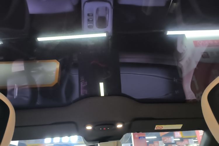 Used Xiaomi Auto SU7 2024 Rear-Drive Ultra-Long Range Advanced Pro-Level Intelligent Driving Version Headliner