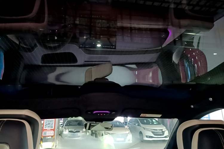 Used Xiaomi Auto SU7 2024 Four-Wheel Drive Ultra-Long Range Advanced Intelligent Driving Max Edition Headliner