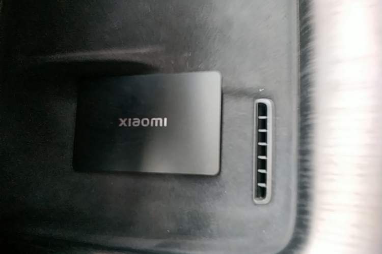 Used Xiaomi Auto SU7 2024 Rear-Drive Long-Range Intelligent Driving Version Interior 1