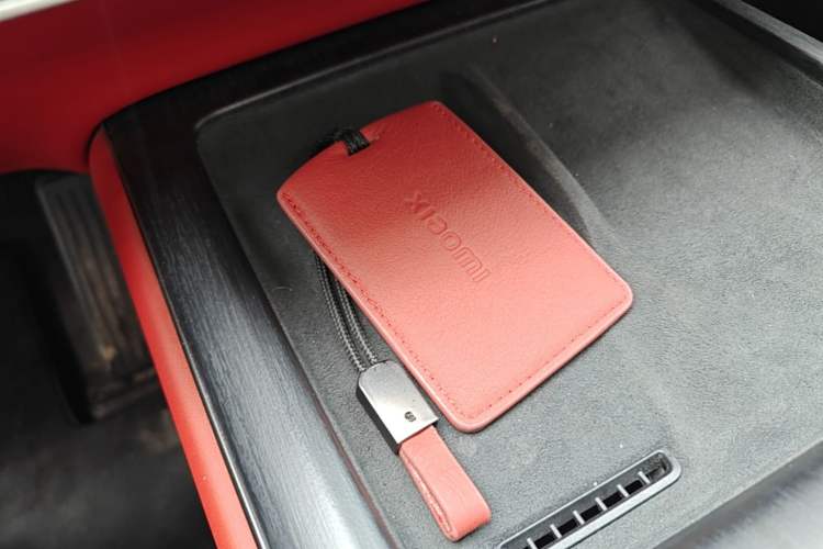 Used Xiaomi Auto SU7 2024 Rear-Drive Long-Range Intelligent Driving Version Interior 1