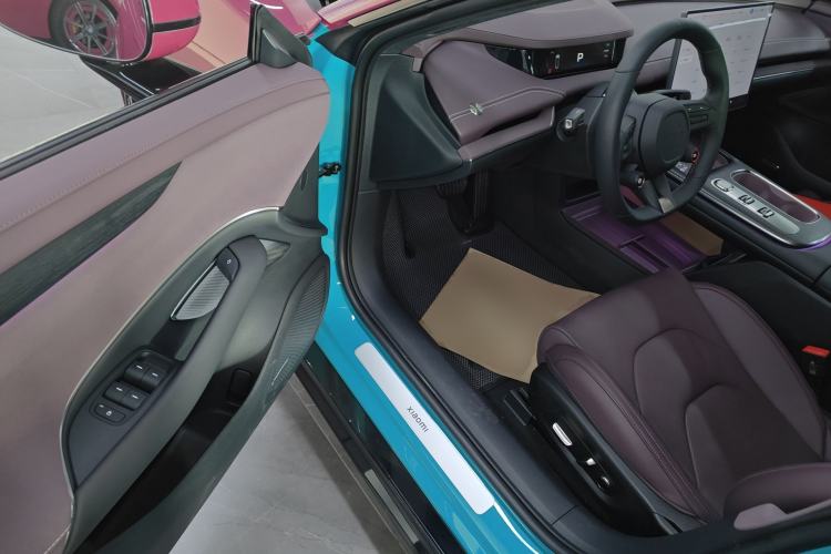 Used Xiaomi Auto SU7 2024 Rear-Drive Long-Range Intelligent Driving Version Interior 3
