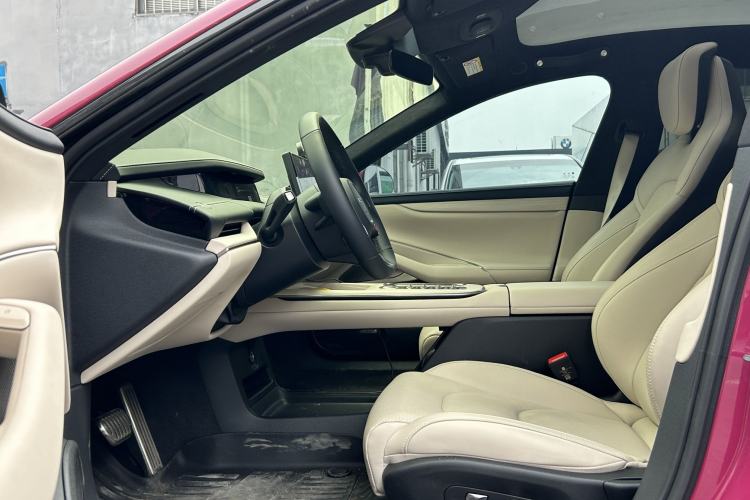 Used Xiaomi Auto SU7 2024 Four-Wheel Drive Ultra-Long Range Advanced Intelligent Driving Max Edition Interior 3
