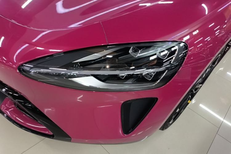 Used Xiaomi Auto SU7 2024 Four-Wheel Drive Ultra-Long Range Advanced Intelligent Driving Max Edition Left Front Headlight