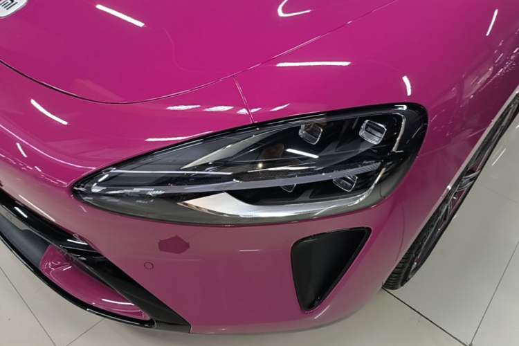 Used Xiaomi Auto SU7 2024 Four-Wheel Drive Ultra-Long Range Advanced Intelligent Driving Max Edition Left Front Headlight