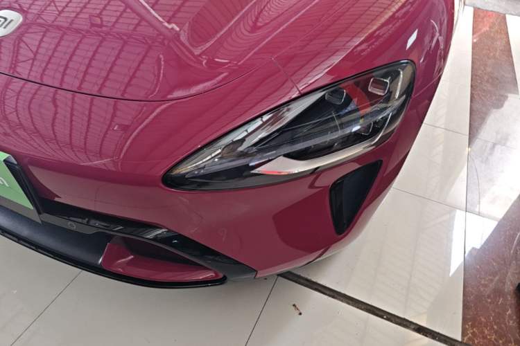 Used Xiaomi Auto SU7 2024 Rear-Drive Ultra-Long Range Advanced Pro-Level Intelligent Driving Version Left Front Headlight