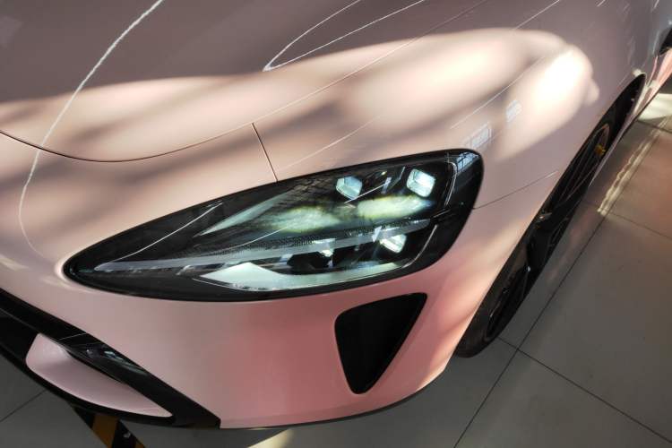 Used Xiaomi Auto SU7 2024 Four-Wheel Drive Ultra-Long Range Advanced Intelligent Driving Max Edition Left Front Headlight