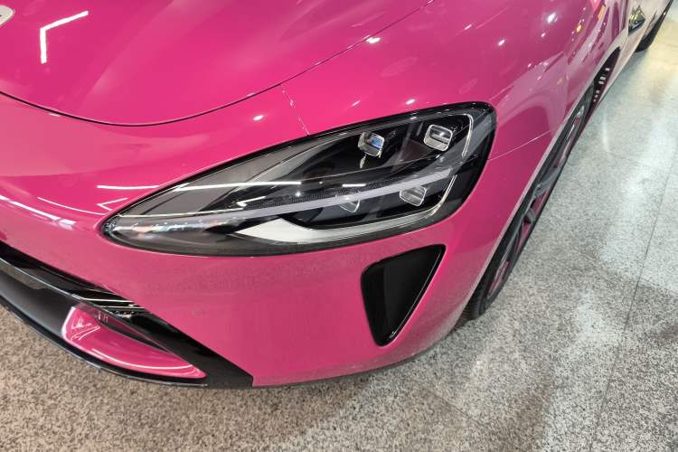 Used Xiaomi Auto SU7 2024 Rear-Drive Ultra-Long Range Advanced Pro-Level Intelligent Driving Version Left Front Headlight