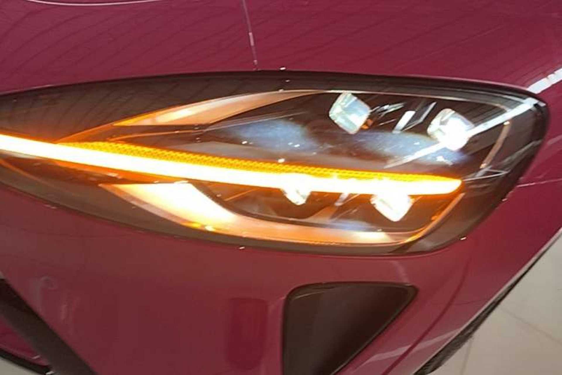 Used Xiaomi Auto SU7 2024 Rear-Drive Ultra-Long Range Advanced Pro-Level Intelligent Driving Version Left Front Headlight