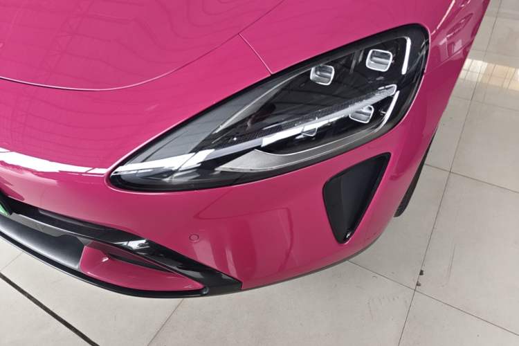 Used Xiaomi Auto SU7 2024 Four-Wheel Drive Ultra-Long Range Advanced Intelligent Driving Max Edition Left Front Headlight