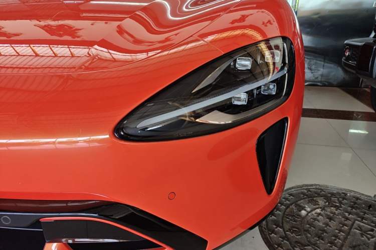 Used Xiaomi Auto SU7 2024 Rear-Drive Ultra-Long Range Advanced Pro-Level Intelligent Driving Version Left Front Headlight