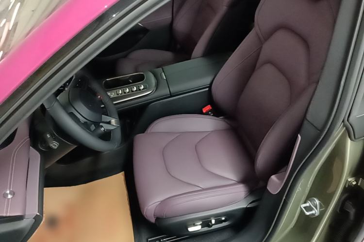 Used Xiaomi Auto SU7 2024 Four-Wheel Drive Ultra-Long Range Advanced Intelligent Driving Max Edition Left Front Seat