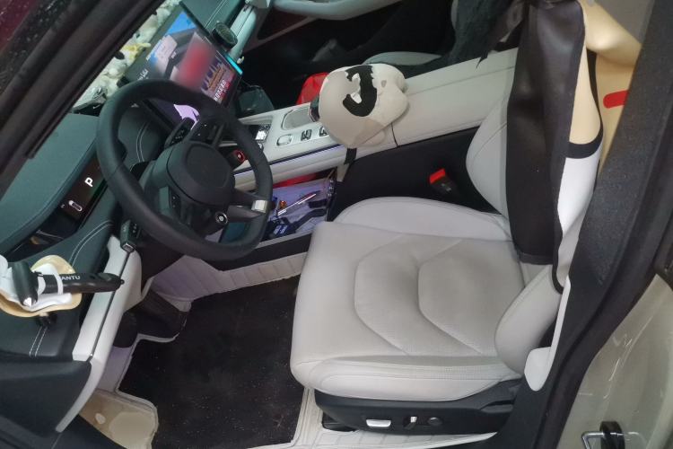 Used Xiaomi Auto SU7 2024 Rear-Drive Ultra-Long Range Advanced Pro-Level Intelligent Driving Version Left Front Seat