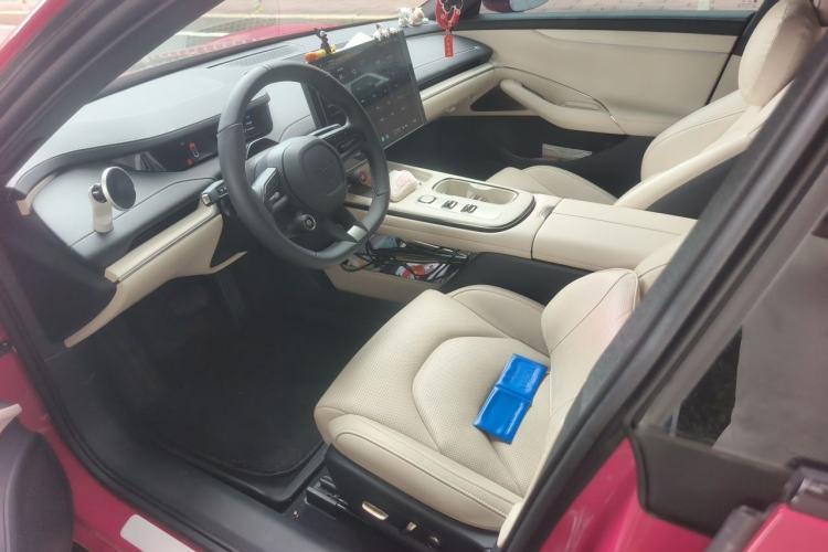 Used Xiaomi Auto SU7 2024 Rear-Drive Long-Range Intelligent Driving Version Left Front Seat
