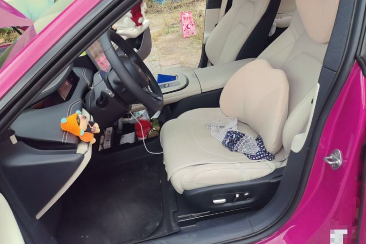 Used Xiaomi Auto SU7 2024 Rear-Drive Ultra-Long Range Advanced Pro-Level Intelligent Driving Version Left Front Seat