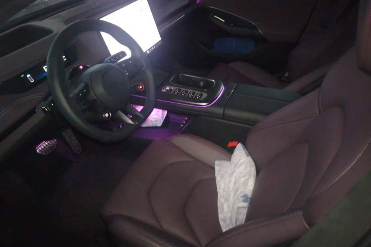 Used Xiaomi Auto SU7 2024 Four-Wheel-Drive Max Founder's Edition Left Front Seat