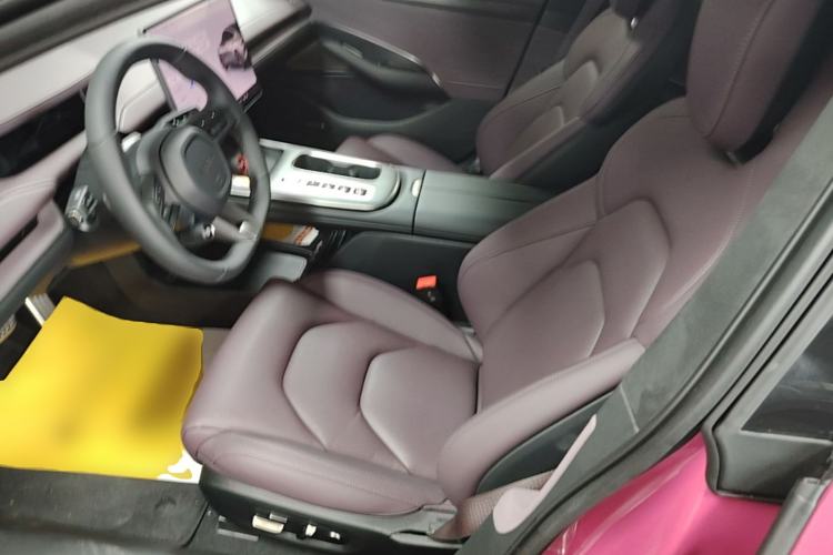 Used Xiaomi Auto SU7 2024 Four-Wheel Drive Ultra-Long Range Advanced Intelligent Driving Max Edition Left Front Seat