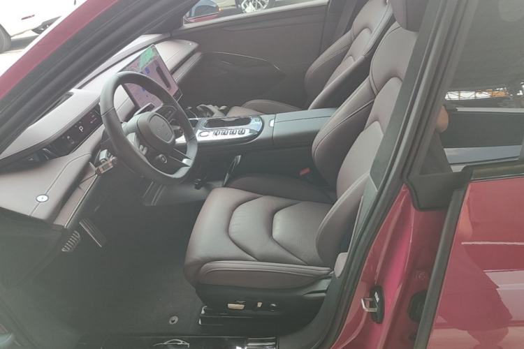 Used Xiaomi Auto SU7 2024 Four-Wheel Drive Ultra-Long Range Advanced Intelligent Driving Max Edition Left Front Seat