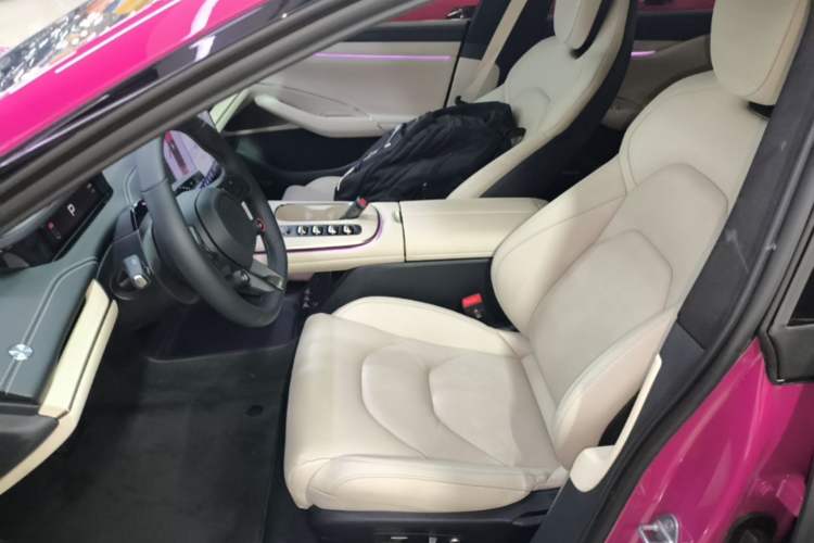 Used Xiaomi Auto SU7 2024 Four-Wheel Drive Ultra-Long Range Advanced Intelligent Driving Max Edition Left Front Seat