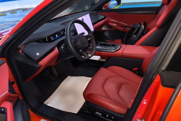 Used Xiaomi Auto SU7 2024 Rear-Drive Ultra-Long Range Advanced Pro-Level Intelligent Driving Version Left Front Seat