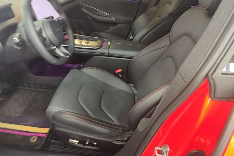 Used Xiaomi Auto SU7 2024 Rear-Drive Ultra-Long Range Advanced Pro-Level Intelligent Driving Version Left Front Seat