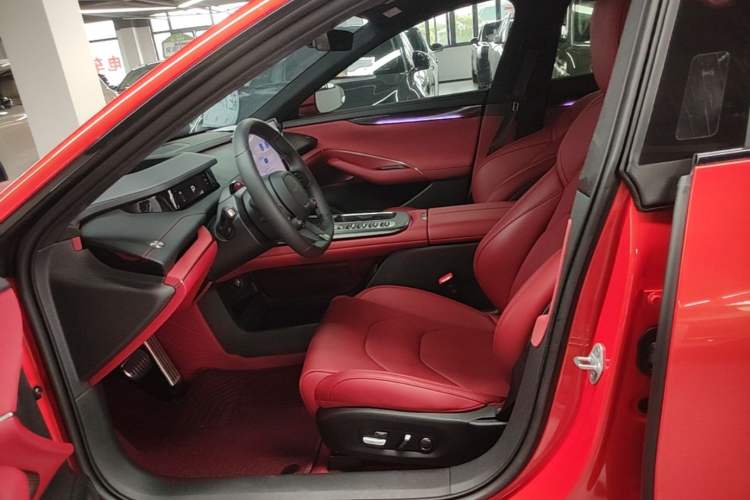 Used Xiaomi Auto SU7 2024 Four-Wheel Drive Ultra-Long Range Advanced Intelligent Driving Max Edition Left Front Seat