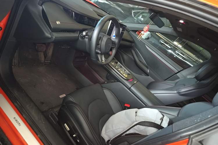 Used Xiaomi Auto SU7 2024 Rear-Drive Ultra-Long Range Advanced Pro-Level Intelligent Driving Version Left Front Seat
