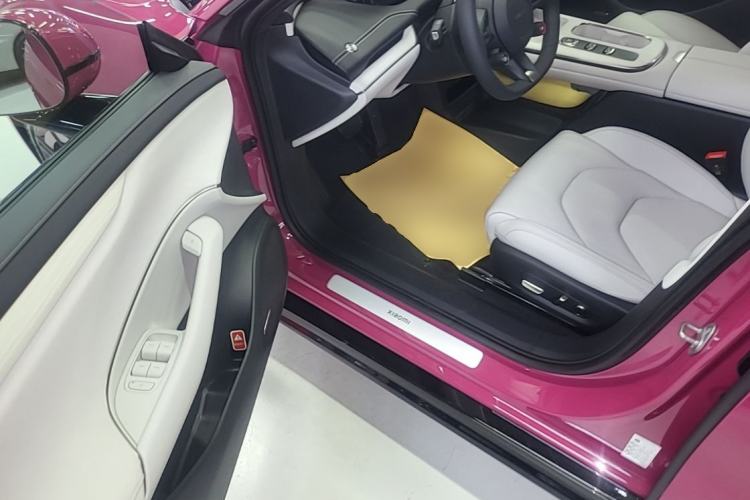 Used Xiaomi Auto SU7 2024 Rear-Drive Ultra-Long Range Advanced Pro-Level Intelligent Driving Version Left Front Seat