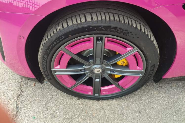 Used Xiaomi Auto SU7 2024 Four-Wheel Drive Ultra-Long Range Advanced Intelligent Driving Max Edition Left Front Wheel Hub