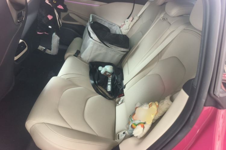 Used Xiaomi Auto SU7 2024 Rear-Drive Long-Range Intelligent Driving Version Left Rear Seat