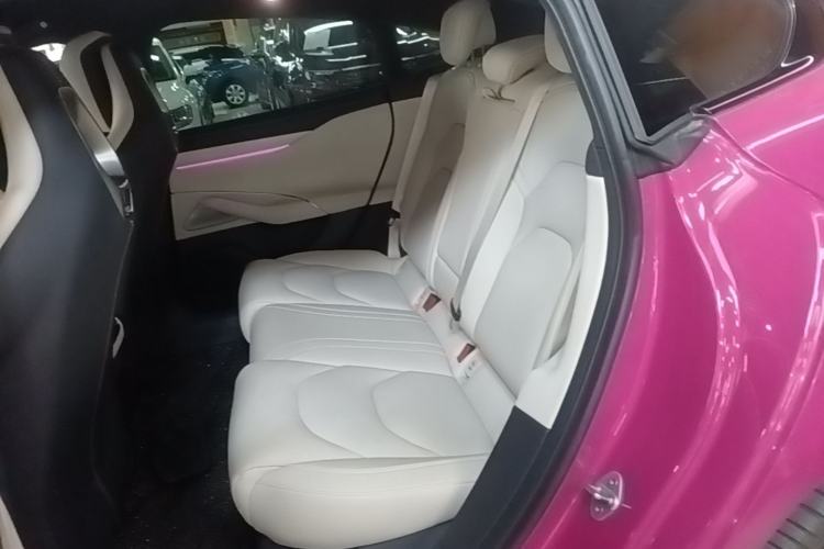 Used Xiaomi Auto SU7 2024 Four-Wheel Drive Ultra-Long Range Advanced Intelligent Driving Max Edition Left Rear Seat