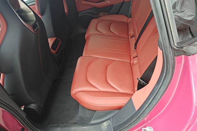 Used Xiaomi Auto SU7 2024 Rear-Drive Long-Range Intelligent Driving Version Left Rear Seat