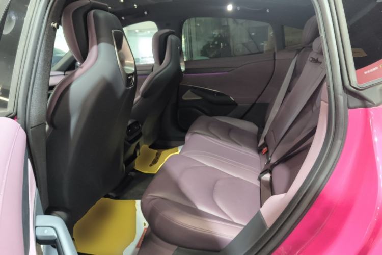 Used Xiaomi Auto SU7 2024 Rear-Drive Ultra-Long Range Advanced Pro-Level Intelligent Driving Version Left Rear Seat