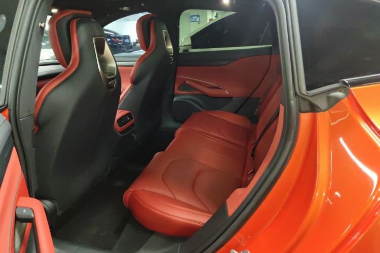 Used Xiaomi Auto SU7 2024 Four-Wheel Drive Ultra-Long Range Advanced Intelligent Driving Max Edition Left Rear Seat